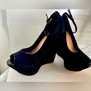 Sexy Beutiful Suede Jessica Simpson Mary Jane’s Platform, Ssize 8B